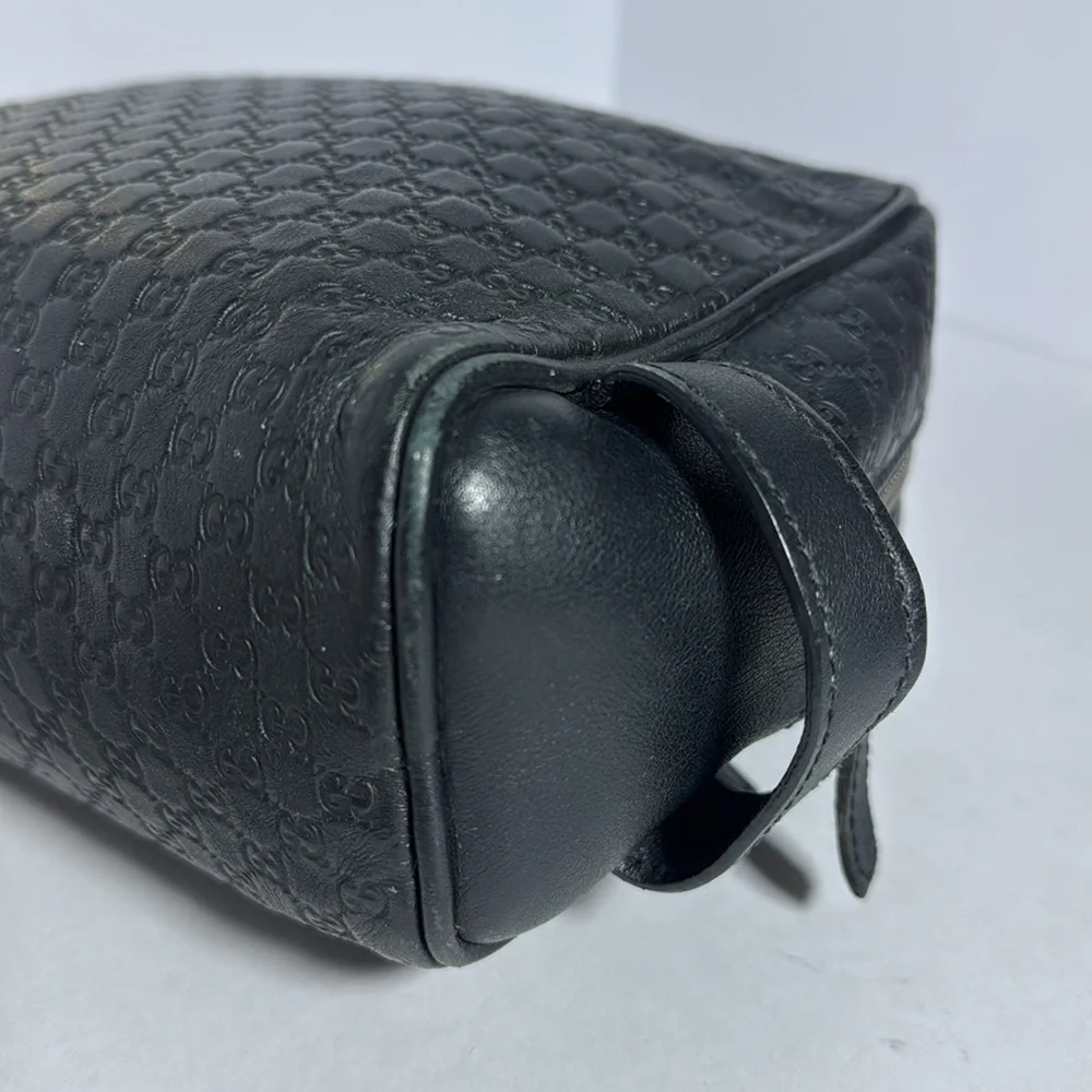 AUTHENTIC GUCCI DOP KIT IN BLACK GG LEATHER